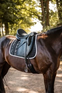 Horze Luminox Reflektierende Schabracke -Reitsportbedarf 17431 BL 3