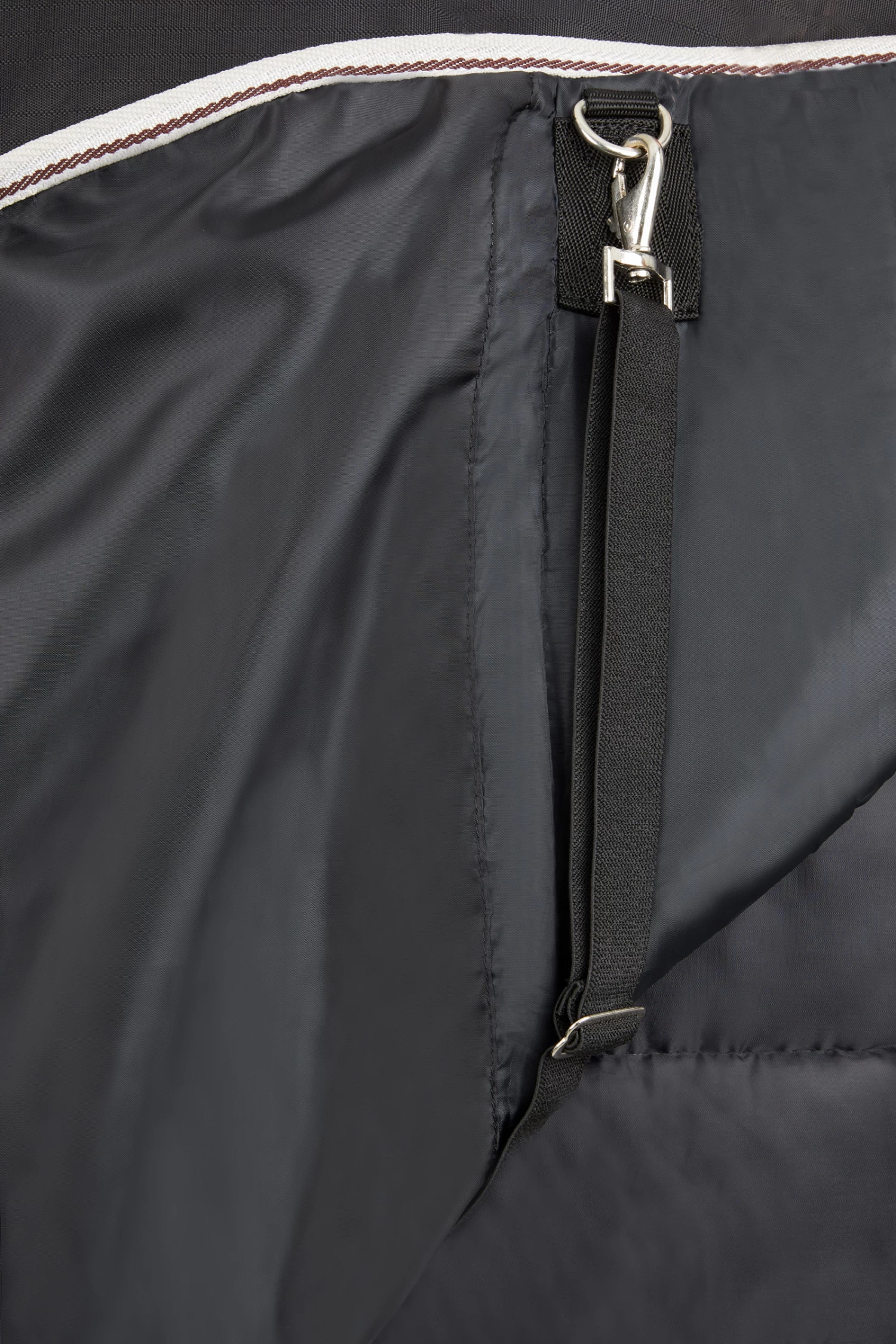 Horze Sudbury 2-in-1 Regendecke, 100g, 200g 5 Horze Sudbury 2-in-1 Regendecke, 100g, 200g – Bild 5