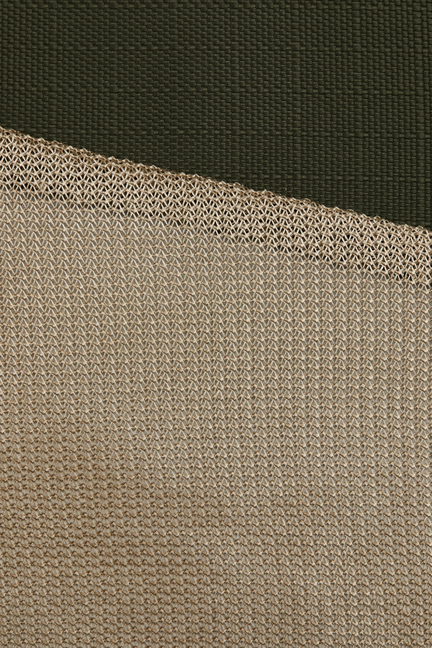 B Vertigo Jordan Combo Mesh Regendecke Mit Abnehmbarem Halsteil 5 B Vertigo Jordan Combo Mesh Regendecke Mit Abnehmbarem Halsteil – Bild 5