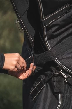 Back On Track Obsidian Weidedecke, 150g -Reitsportbedarf 345231 BL 08